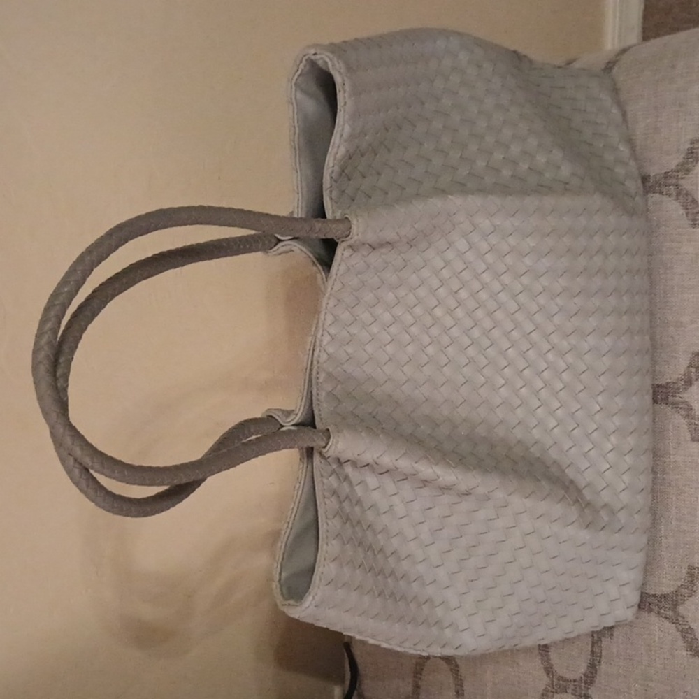 Woven Tote - Picture 8 of 8
